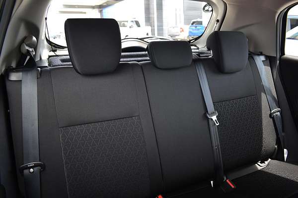 2024 Suzuki Swift Hybrid UZ