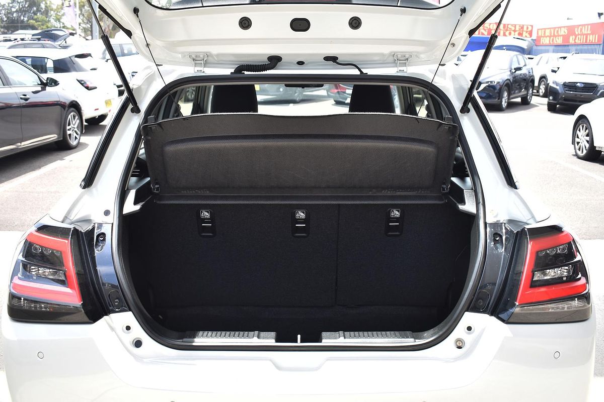 2024 Suzuki Swift Hybrid UZ