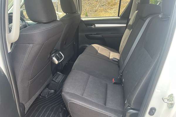 2023 Toyota Hilux SR5 GUN126R 4X4