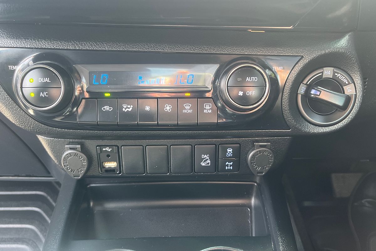 2023 Toyota Hilux SR5 GUN126R 4X4