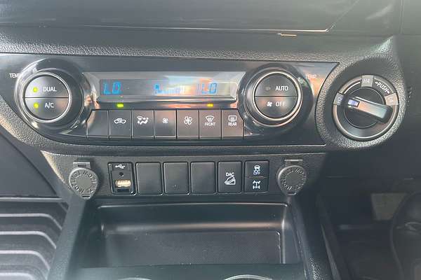 2023 Toyota Hilux SR5 GUN126R 4X4