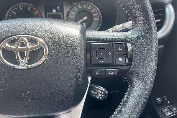 2023 Toyota Hilux SR5 GUN126R 4X4