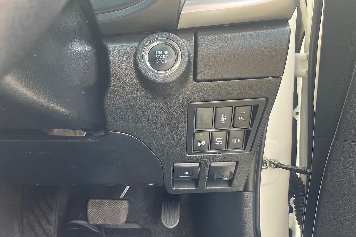 2023 Toyota Hilux SR5 GUN126R 4X4