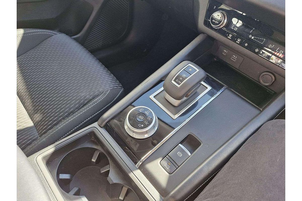 2024 Mitsubishi Outlander ES ZM