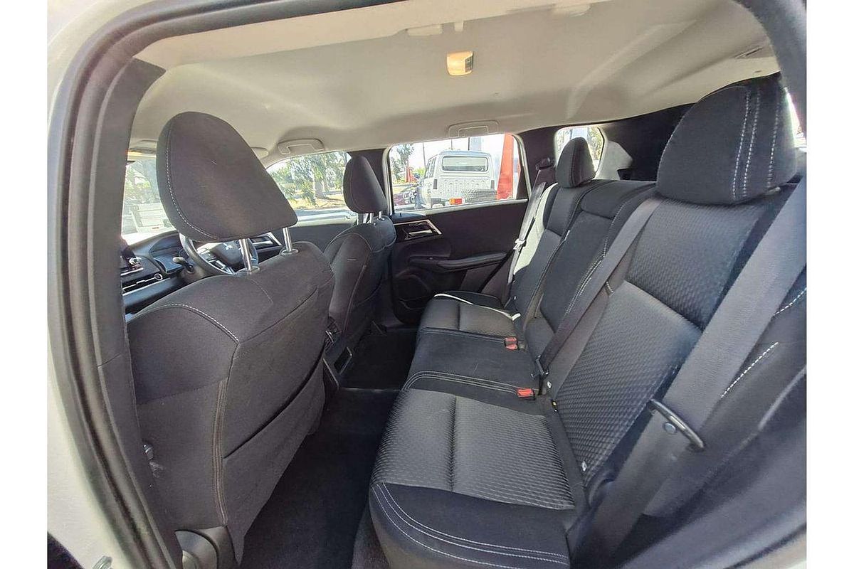 2024 Mitsubishi Outlander ES ZM