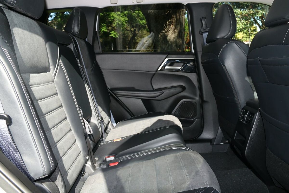 2024 Mitsubishi Outlander Aspire ZM