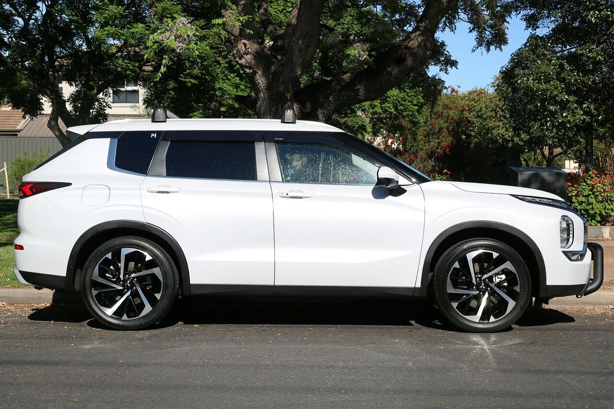 2024 Mitsubishi Outlander Aspire ZM