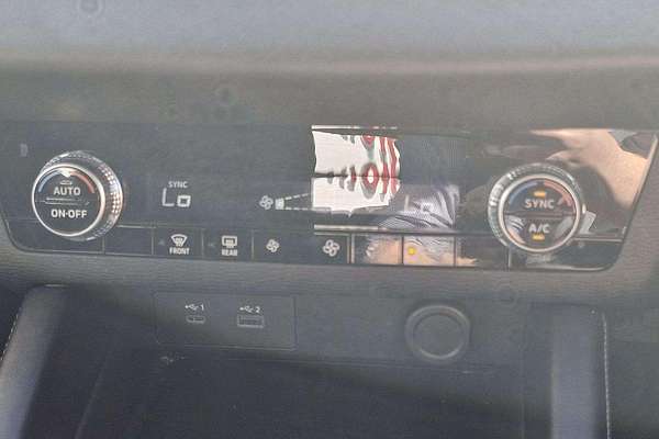 2024 Mitsubishi Outlander ES ZM