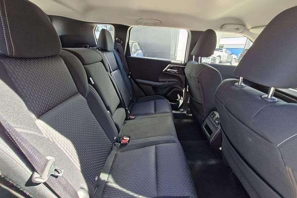 2024 Mitsubishi Outlander ES ZM