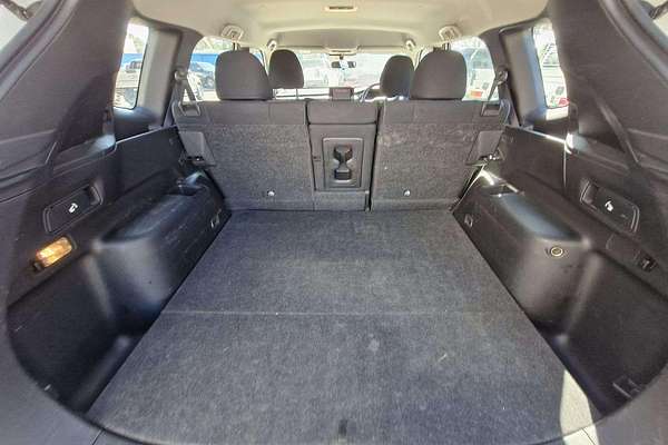 2024 Mitsubishi Outlander ES ZM