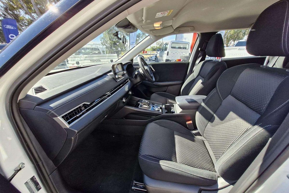 2024 Mitsubishi Outlander ES ZM