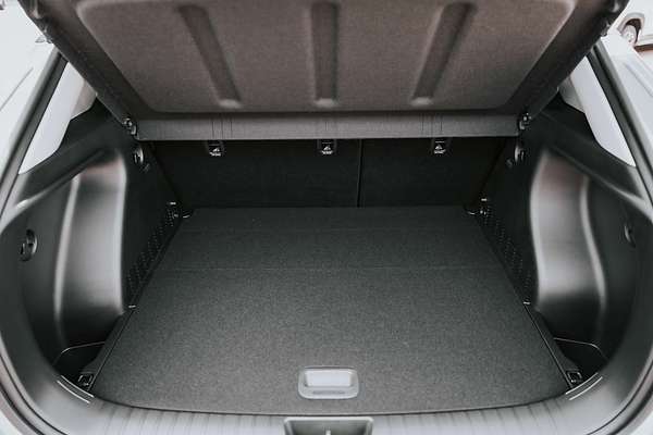 2025 Hyundai Kona  SX2.V3