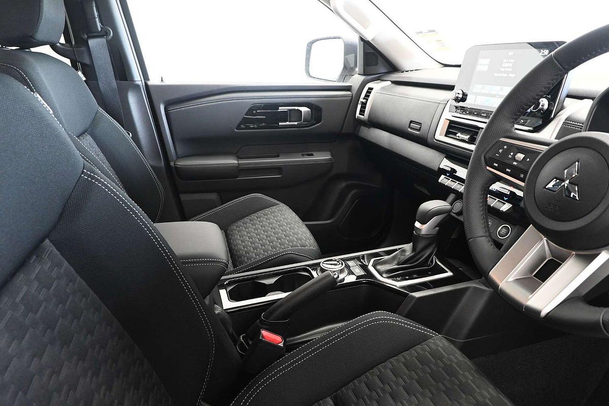 2024 Mitsubishi Triton GLS MV 4X4