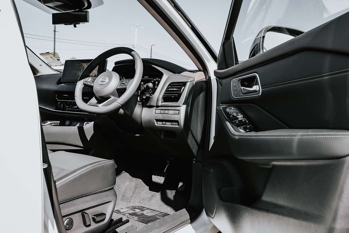 2025 Nissan X-TRAIL Ti-L e-POWER T33