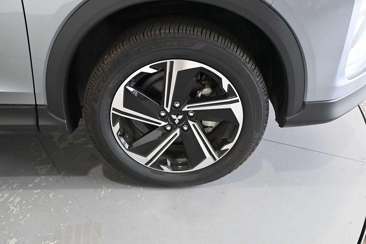 2024 Mitsubishi Eclipse Cross PHEV ES YB