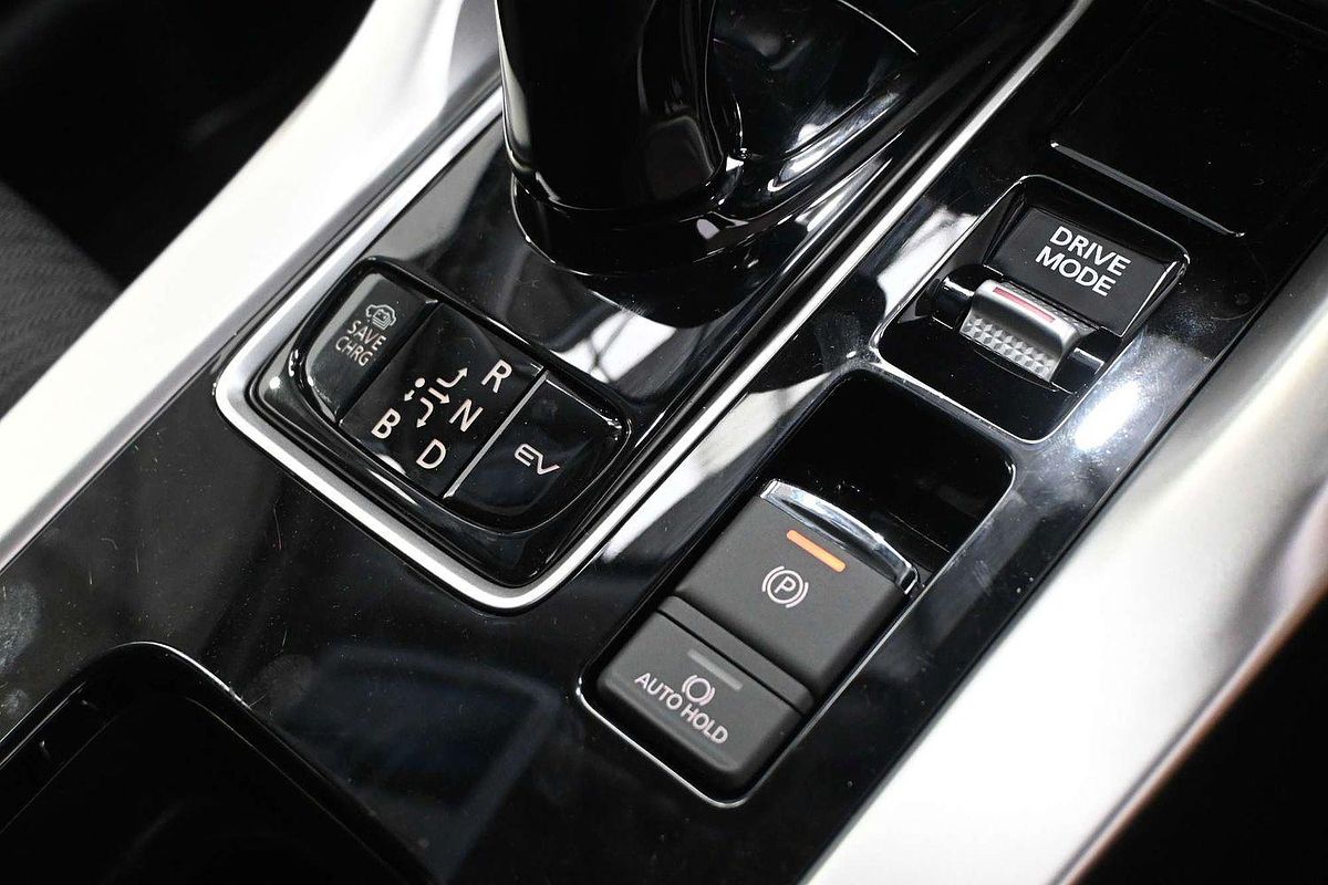 2024 Mitsubishi Eclipse Cross PHEV ES YB