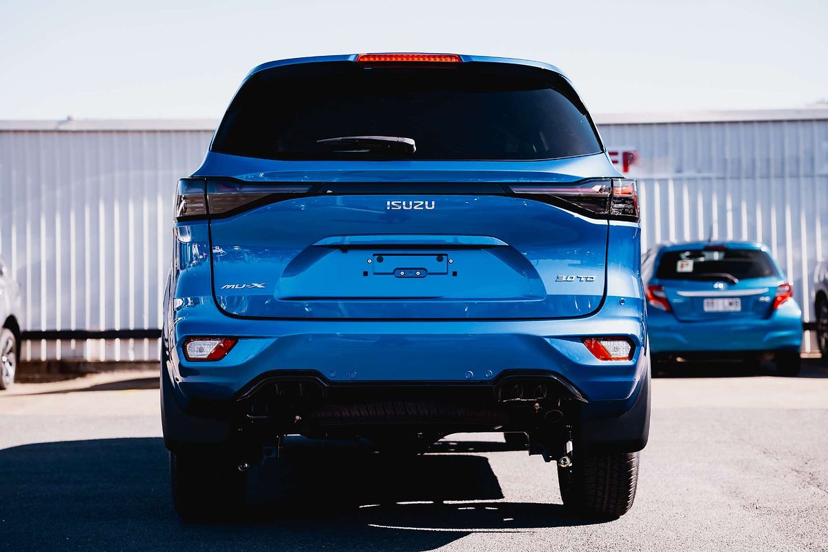 2025 Isuzu MU-X LS-U