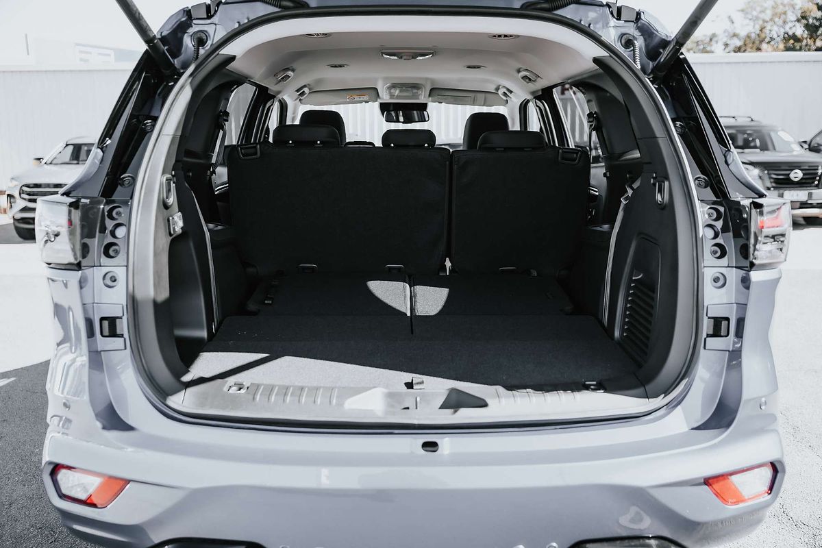 2025 Isuzu MU-X LS-U