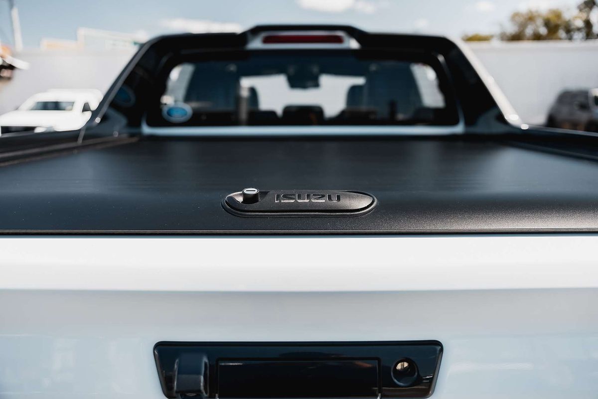 2025 Isuzu D-MAX X-TERRAIN  4X4