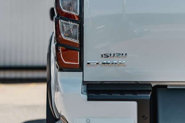 2025 Isuzu D-MAX X-TERRAIN  4X4