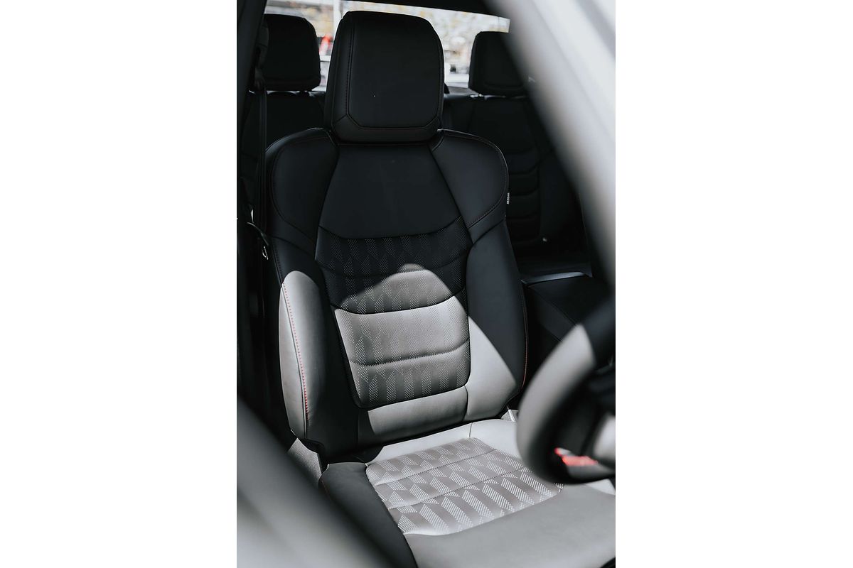 2025 Isuzu D-MAX X-TERRAIN  4X4