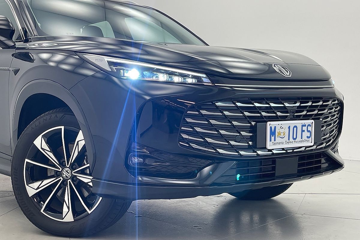 2024 MG HS Excite AS33