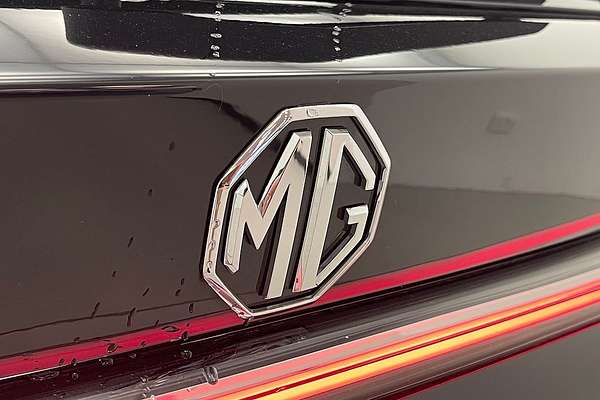 2024 MG HS Excite AS33