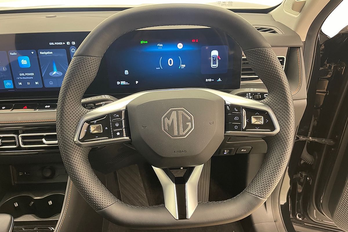 2024 MG HS Excite AS33