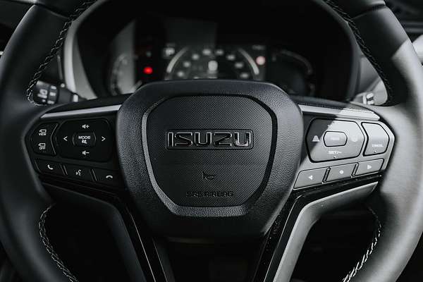 2025 Isuzu MU-X LS-T