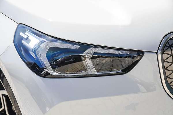 2024 BMW iX1 eDrive20 xLine U11