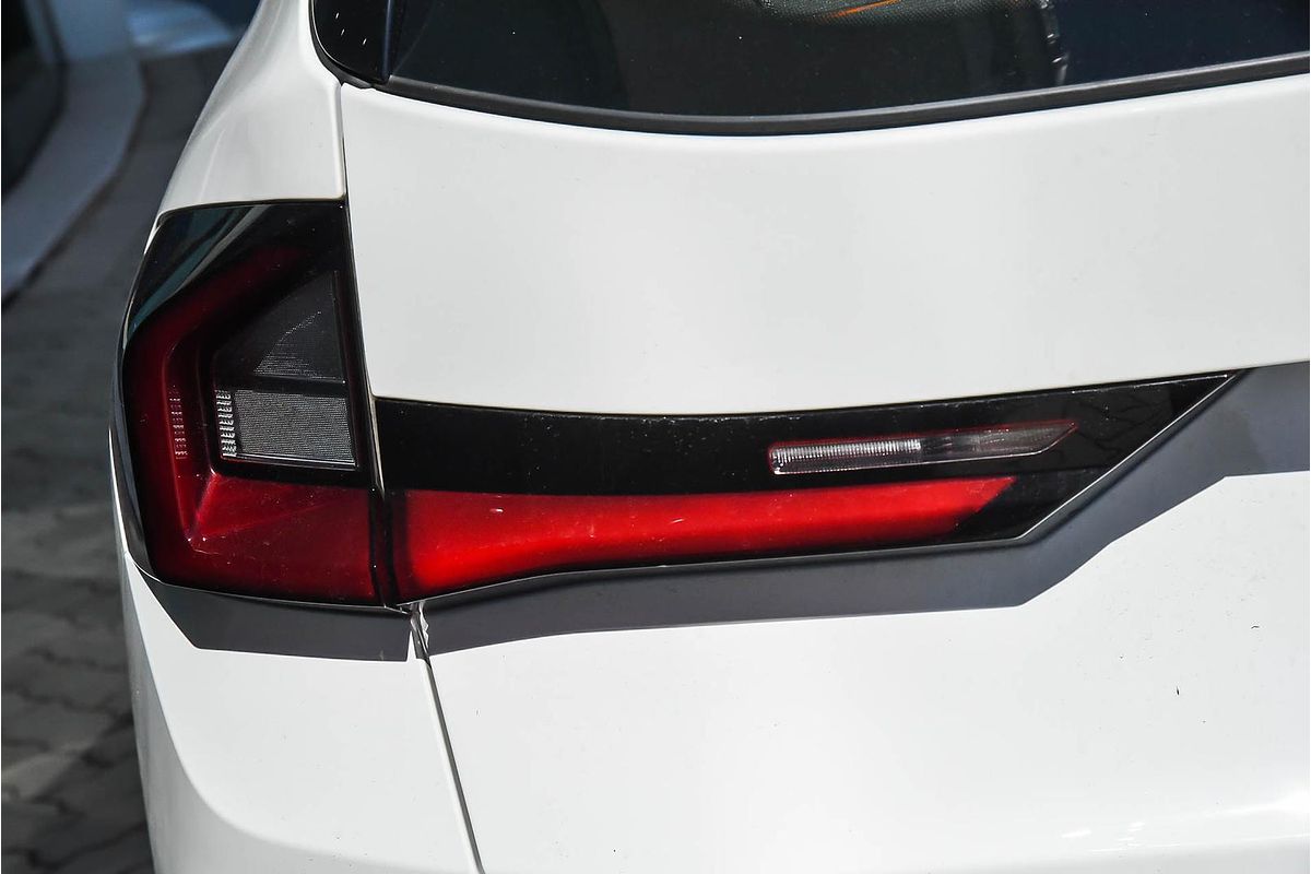 2024 BMW iX1 eDrive20 xLine U11