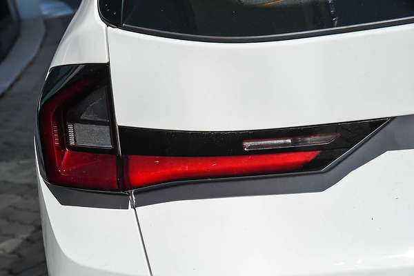 2024 BMW iX1 eDrive20 xLine U11