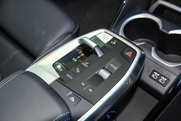 2024 BMW iX1 eDrive20 xLine U11