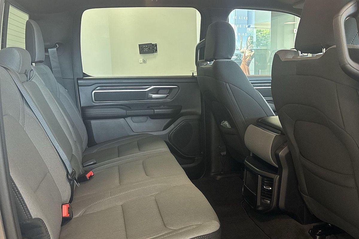 2024 RAM 1500 Big Horn DT 4X4 LWB