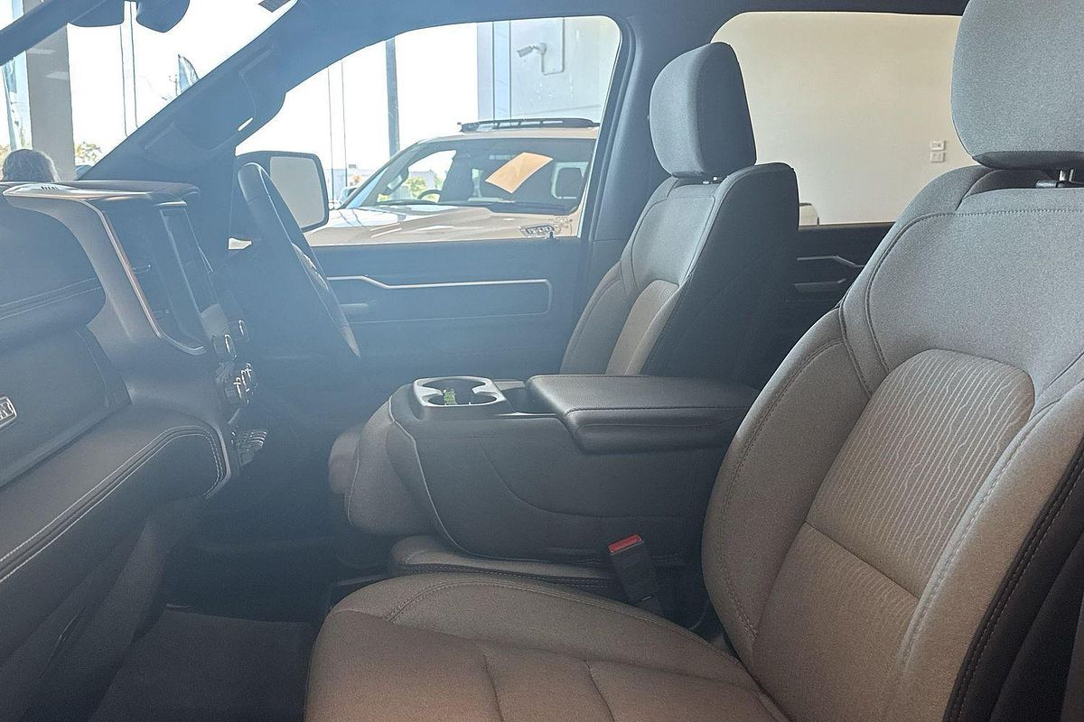 2024 RAM 1500 Big Horn DT 4X4 LWB