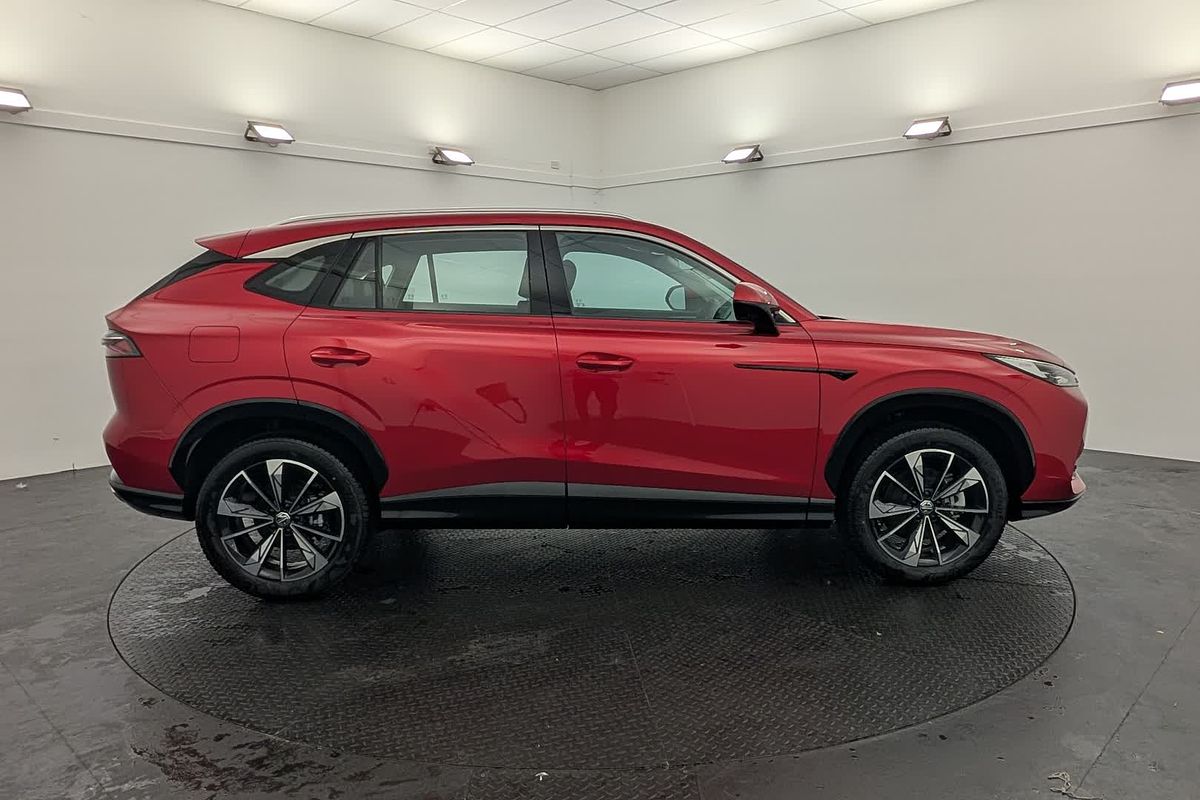 2025 MG HS Excite AS33