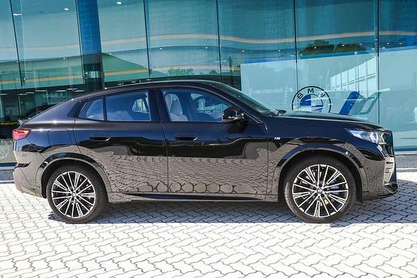 2025 BMW X2 M35i xDrive U10