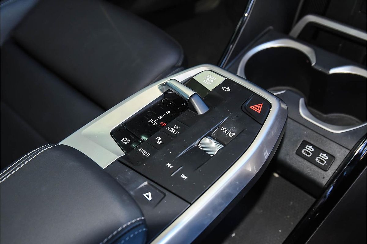 2025 BMW X2 M35i xDrive U10