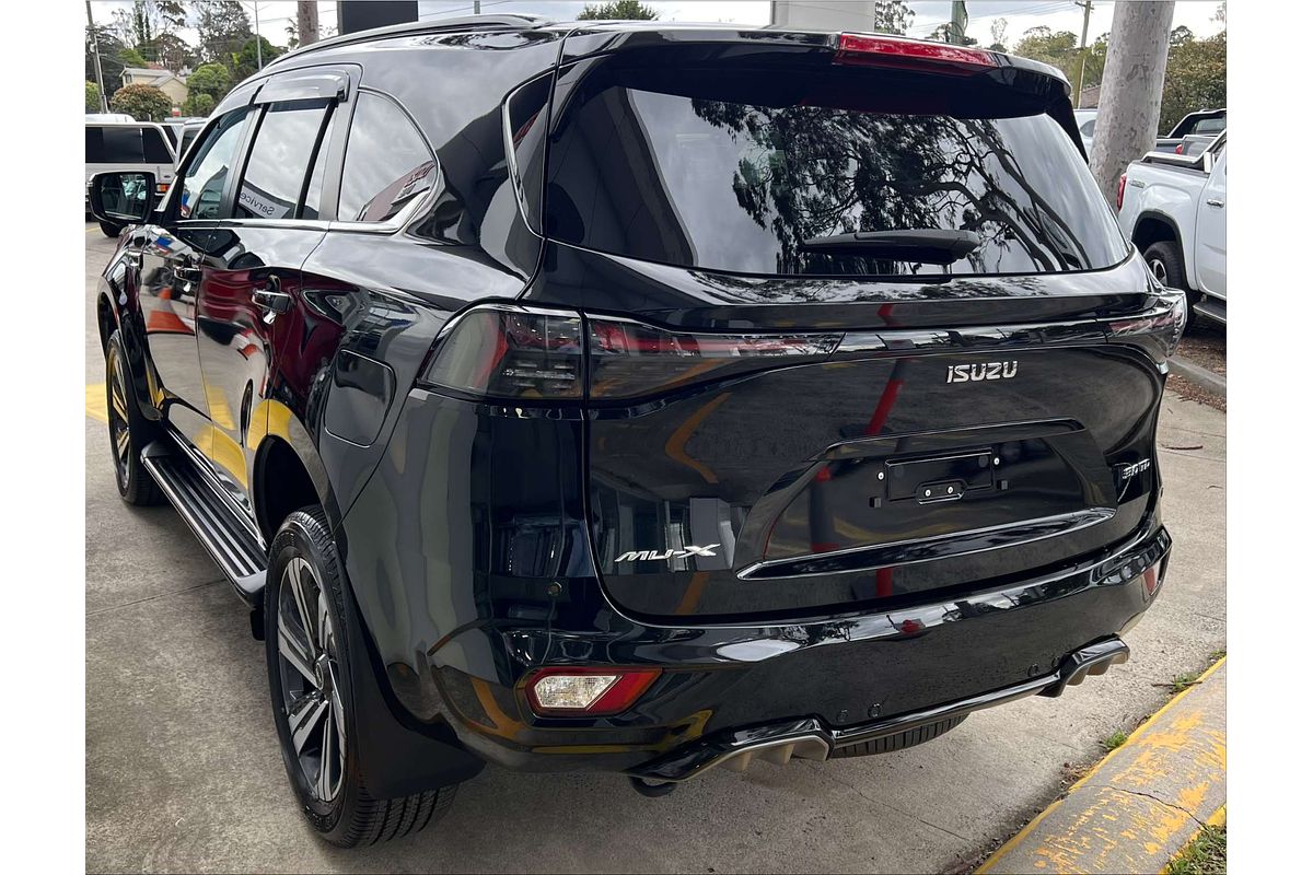 2025 Isuzu MU-X LS-T