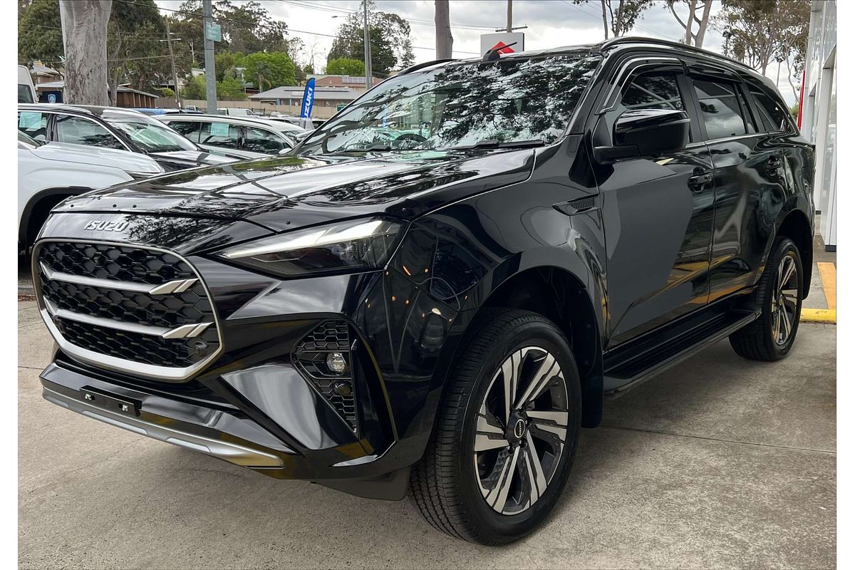 2025 Isuzu MU-X LS-T