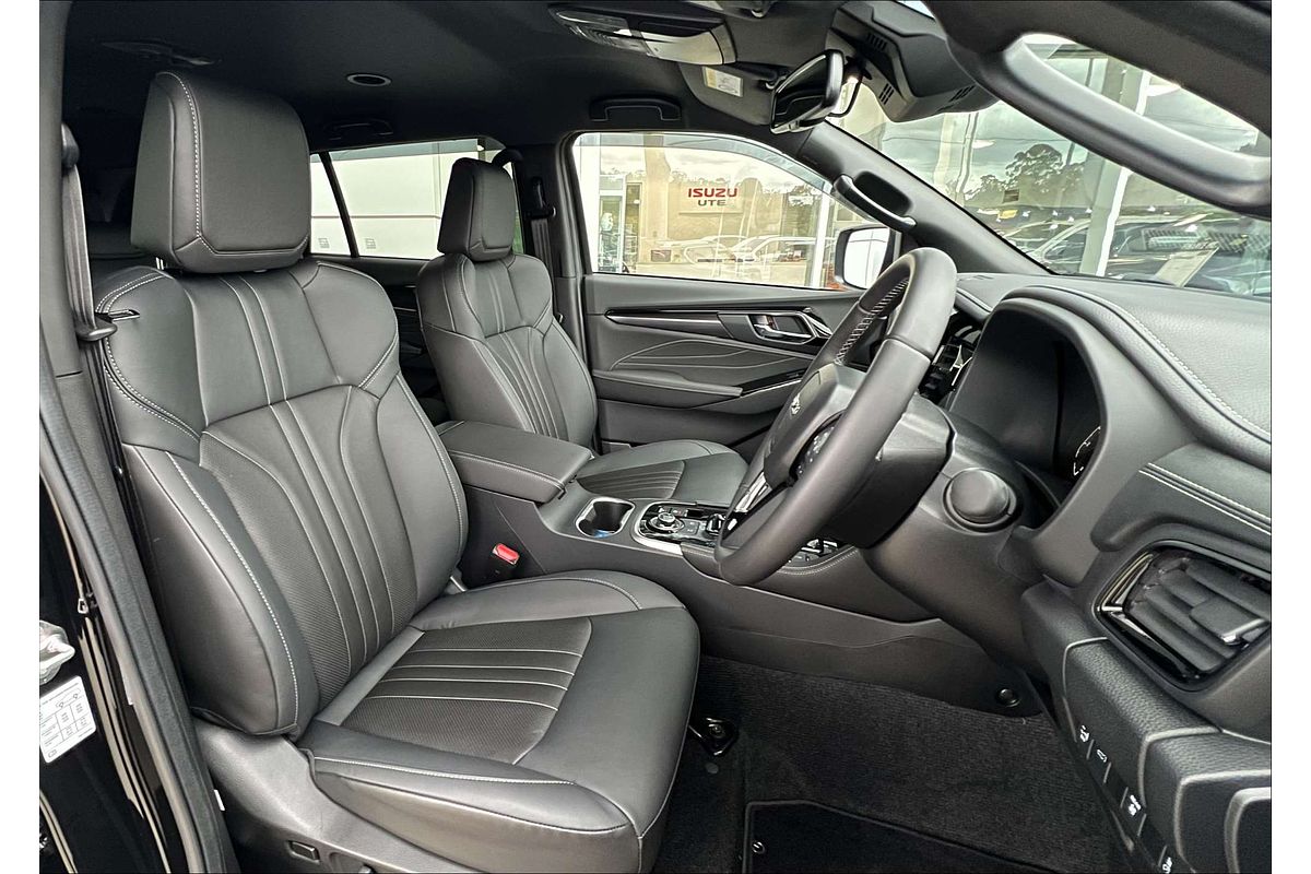 2025 Isuzu MU-X LS-T