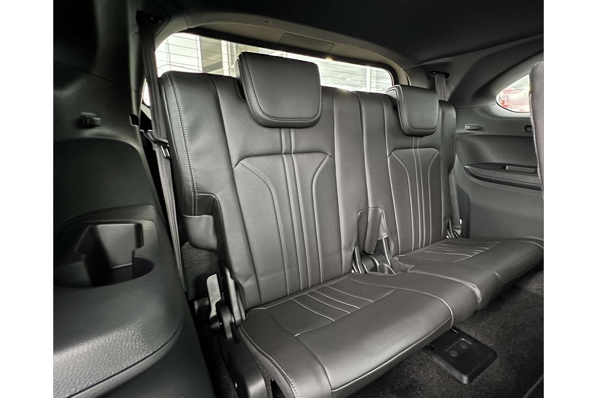 2025 Isuzu MU-X LS-T