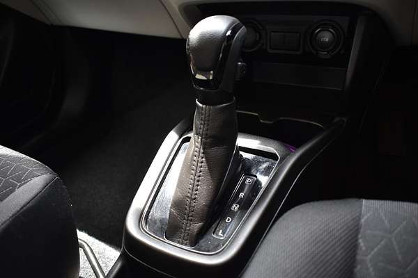 2024 Suzuki Swift Hybrid UZ