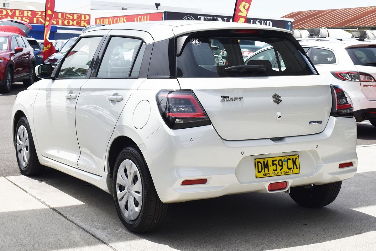 2024 Suzuki Swift Hybrid UZ
