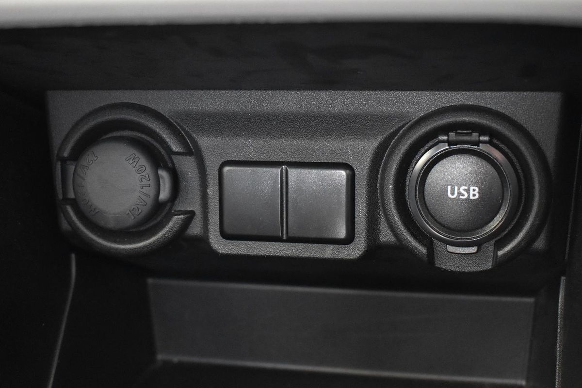 2024 Suzuki Swift Hybrid UZ