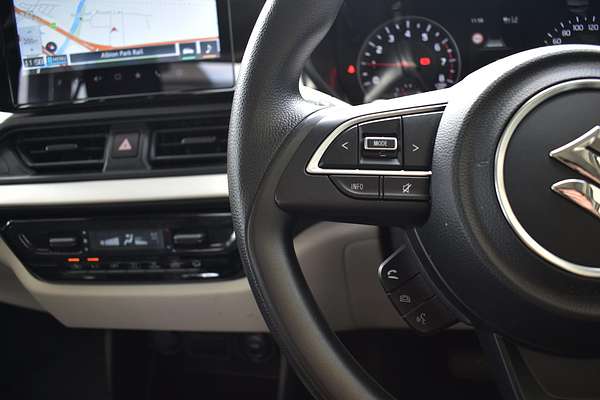 2024 Suzuki Swift Hybrid UZ