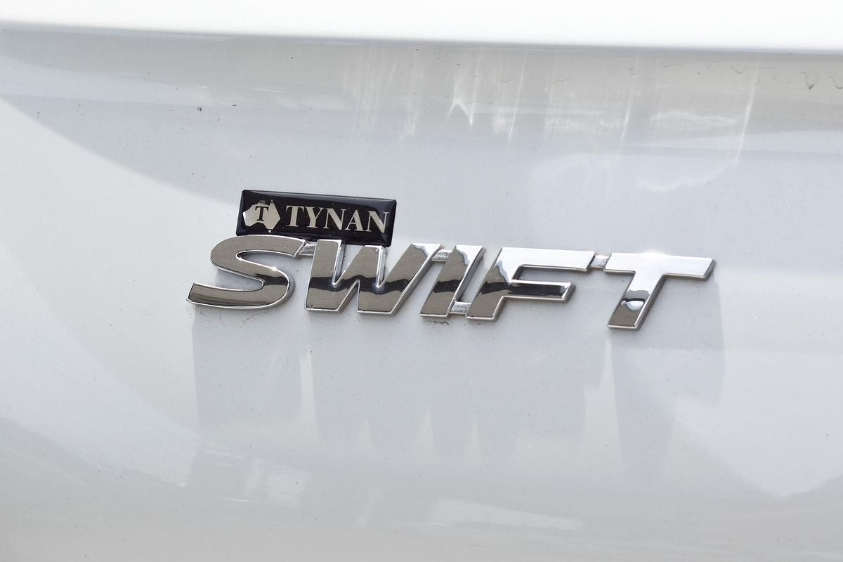 2024 Suzuki Swift Hybrid UZ
