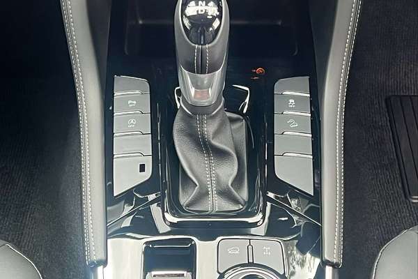 2025 Isuzu MU-X LS-T