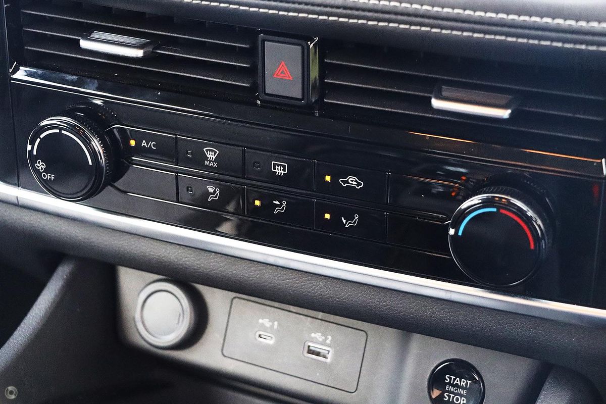 2025 Nissan X-TRAIL ST T33