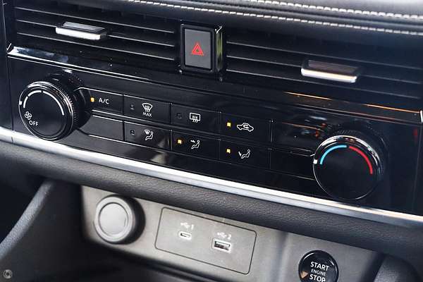 2025 Nissan X-TRAIL ST T33